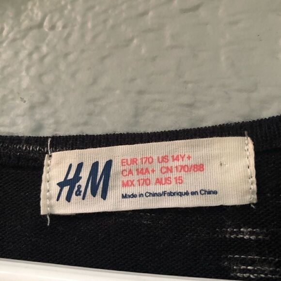 H&M gray black geometric silver design thin knit sweater top blouse girl/14 - Picture 8 of 9